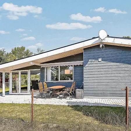 Holiday home Two-bedroom With A Fireplace 07 *